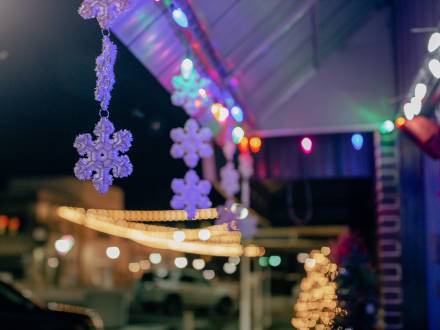 Downtown-Tuscumbia-Christmas-Snowflake