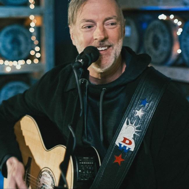 Worley Guitar at the Mic Shot