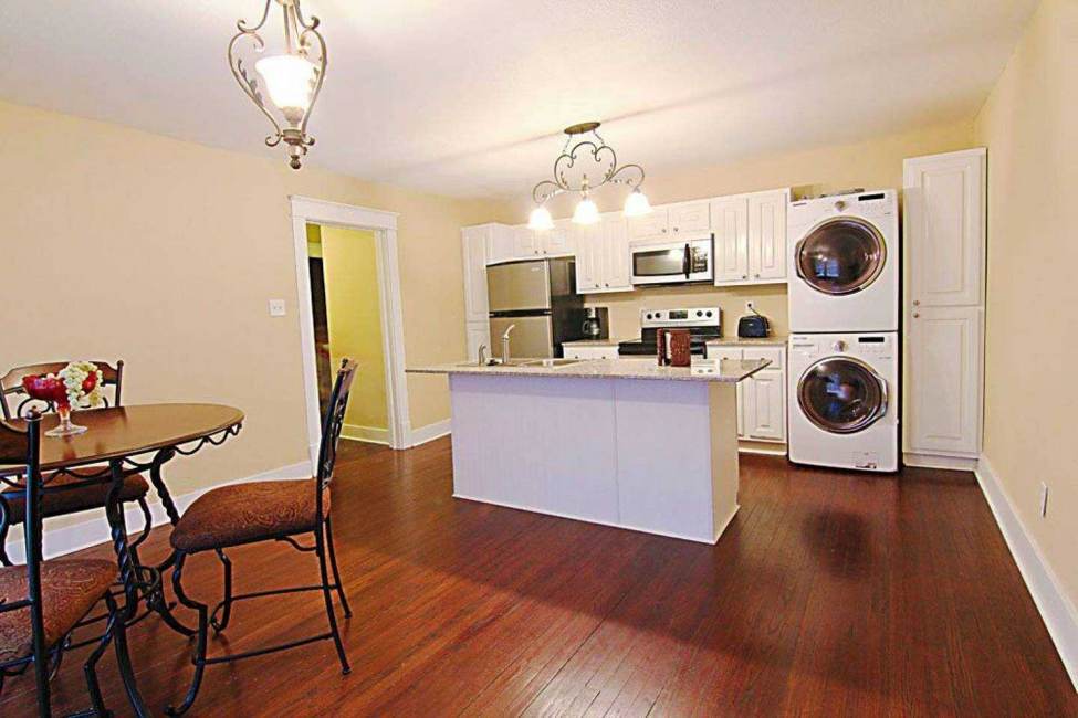 501#C Downtown 2 BR Condo w/Modern Amenities!