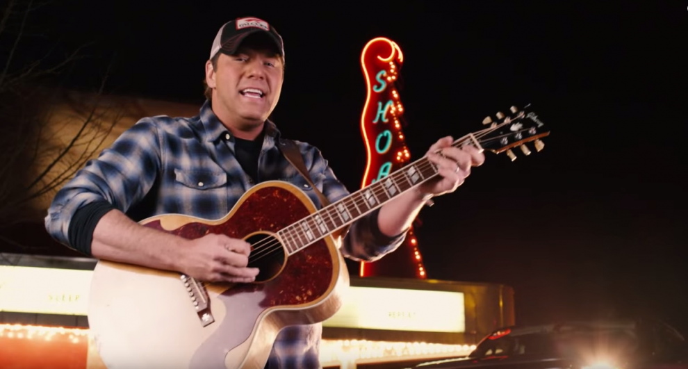 Rodney Atkins films video in Florence