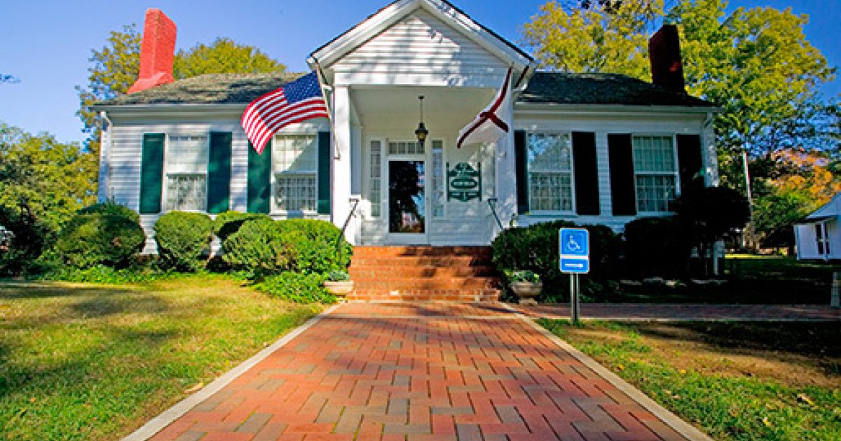 Helen Keller Tuscumbia Alabama